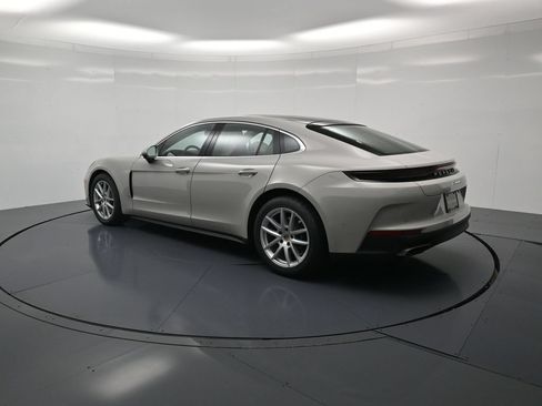 Used 2026 Porsche Panamera image 3