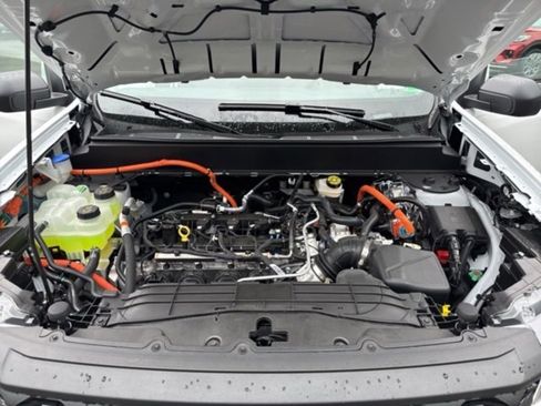 New 2025 Ford Maverick XLT image 23