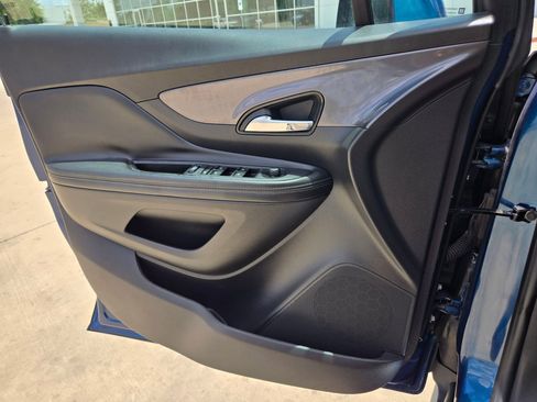 Certified 2019 Buick Encore Preferred FWD image 19