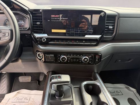 Used 2024 GMC Sierra 1500 SLT RWD image 11
