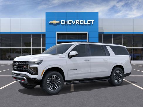 New 2026 Chevrolet Suburban Z71 image 2