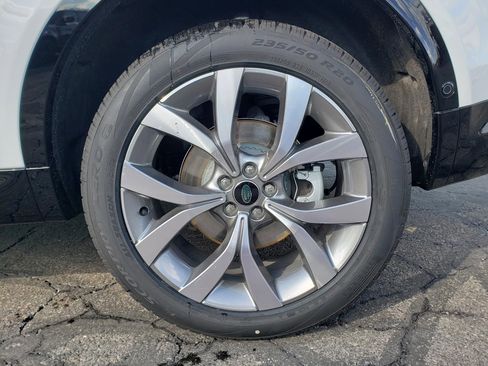 New 2026 Land Rover Discovery Sport Landmark image 27