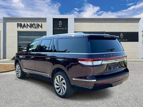 Used 2024 Lincoln Navigator L Reserve AWD/4WD image 5
