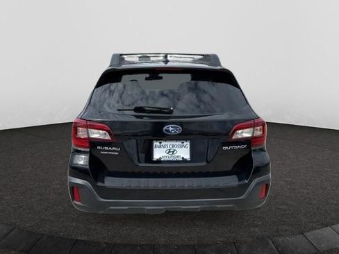 Used 2018 Subaru Outback 2.5i Limited image 4
