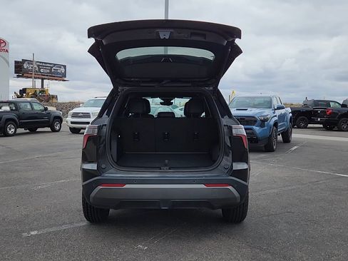 Used 2025 Chevrolet Equinox LT w/ Convenience Package II AWD/4WD image 18