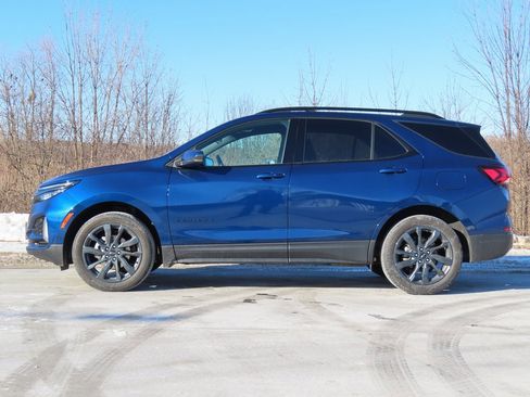 Certified 2022 Chevrolet Equinox RS w/ LPO, Floor Liner Package image 5