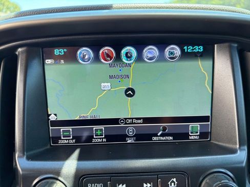 Used 2018 Chevrolet Colorado Z71 AWD/4WD image 30