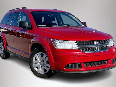 Used 2018 Dodge Journey SE w/ Popular Equipment Group image 1