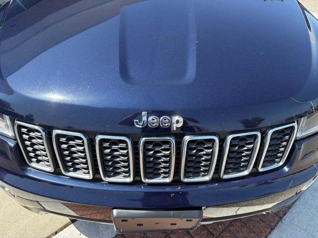Used 2018 Jeep Grand Cherokee Limited AWD/4WD image 13