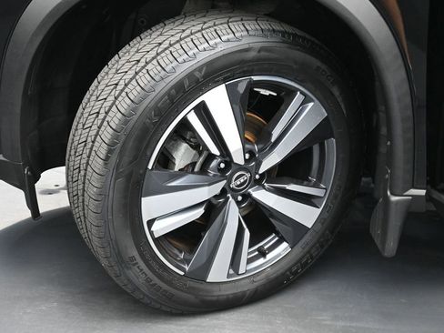 Used 2022 Nissan Rogue Platinum w/ Head-Up Display Package image 25