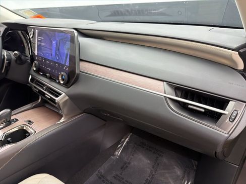 Used 2024 Lexus RX 350 Premium image 26