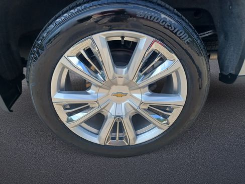 Used 2023 Chevrolet Silverado 1500 High Country w/ High Country Premium Package AWD/4WD image 28