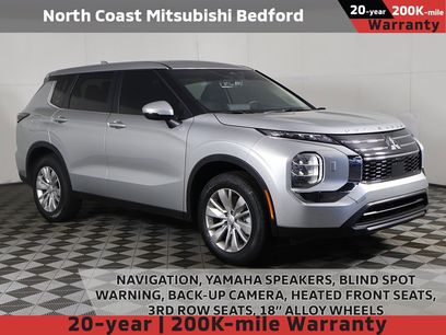 New 2025 Mitsubishi Outlander ES