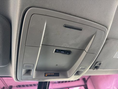 Used 2018 Chevrolet Silverado 1500 LT w/ Texas Edition image 29