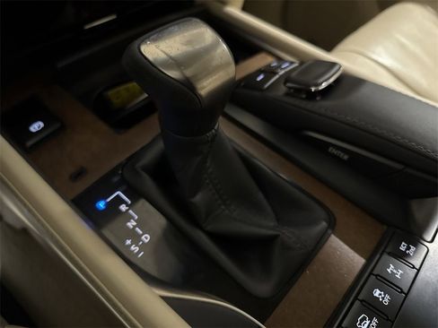 Used 2017 Lexus LX 570 4WD image 20