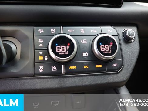 Used 2023 Land Rover Defender 110 V8 image 35