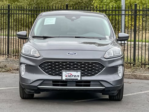 Used 2022 Ford Escape SEL image 9