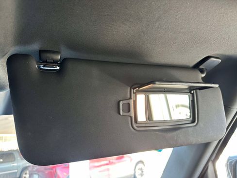 Used 2025 Land Rover Defender 110 S image 36