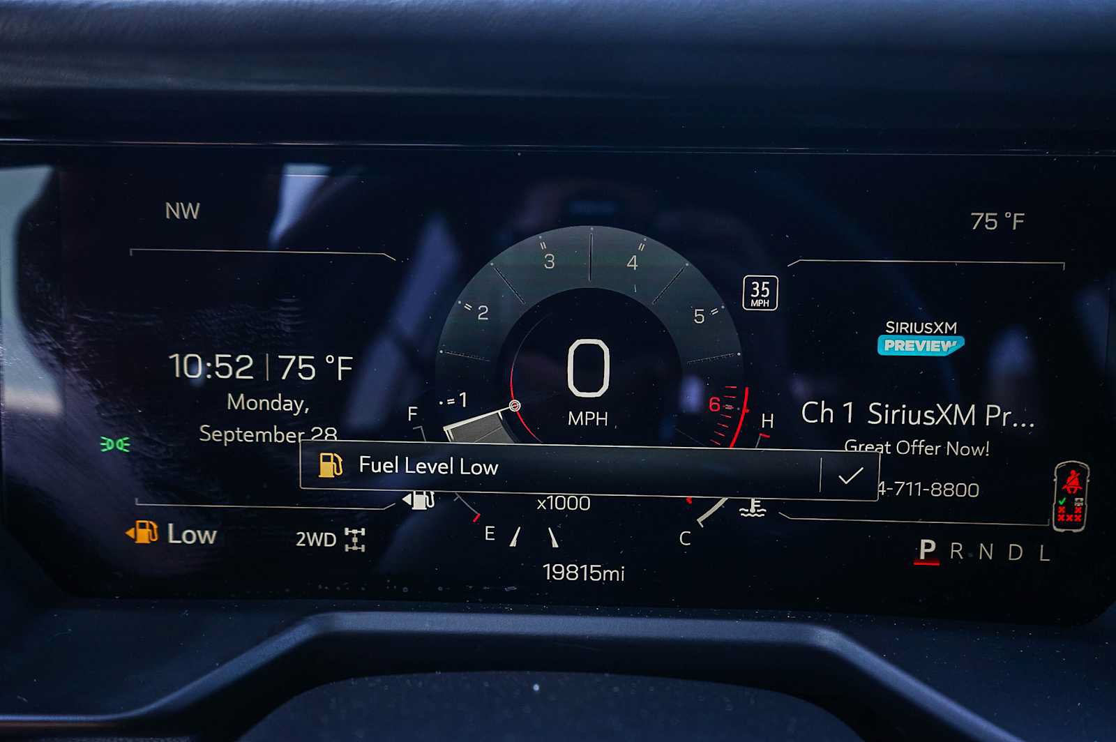 Used 2026 GMC Acadia Elevation w/ Elevation Premium Package AWD/4WD image 22