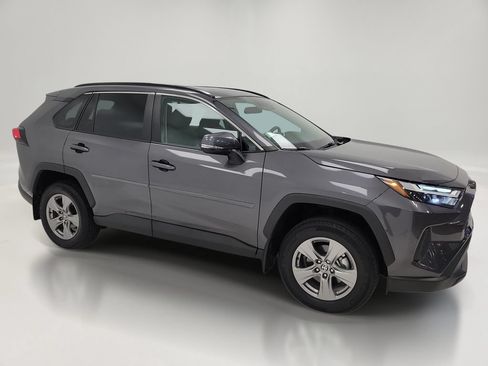 Used 2024 Toyota RAV4 XLE w/ Convenience Package AWD/4WD image 2