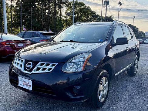 Used 2015 Nissan Rogue S w/ Convenience Package AWD/4WD image 1