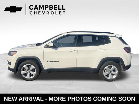 Used 2021 Jeep Compass Latitude w/ Convenience Group AWD/4WD image 2