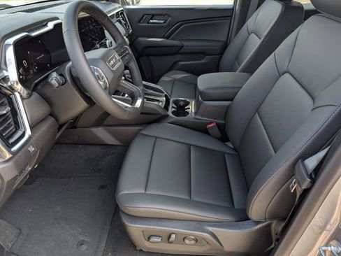 New 2026 GMC Canyon Elevation w/ Convenience Package image 9