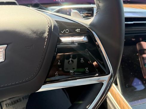 Used 2025 Cadillac Escalade Sport Platinum w/ LPO, ONYX Package RWD image 23