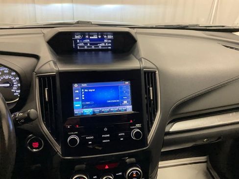 Used 2020 Subaru Forester Premium image 21