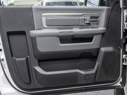 Used 2016 RAM 1500 Tradesman w/ Power & Remote Entry Group AWD/4WD image 17