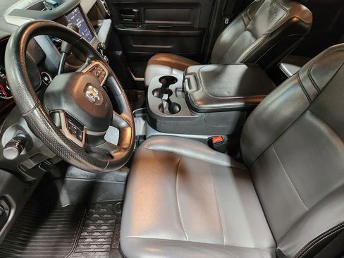 Used 2023 RAM 3500 Tradesman w/ Chrome Appearance Group image 32