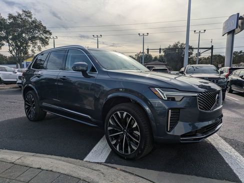 New 2026 Volvo XC90 T8 Ultra w/ Protection Package Premier AWD/4WD image 8