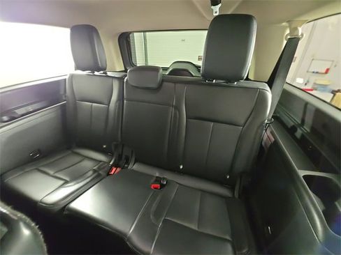 Certified 2023 Ford Expedition Max XLT image 16