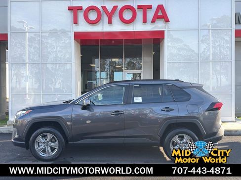 New 2025 Toyota RAV4 XLE w/ Convenience Package image 1
