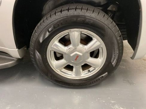 Used 2006 GMC Envoy SLE AWD/4WD image 32