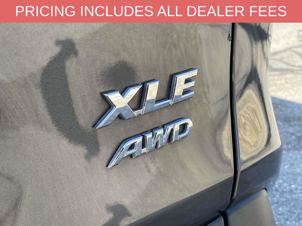 Used 2025 Toyota RAV4 XLE AWD/4WD image 20
