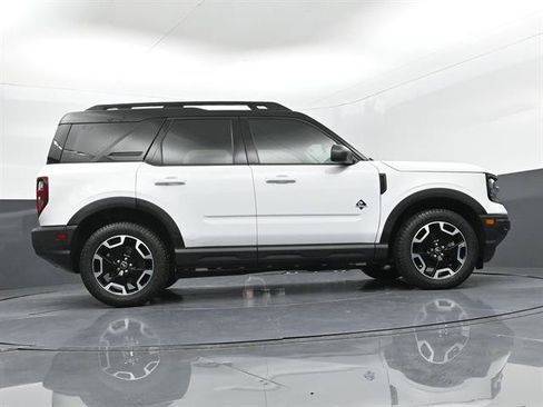 Used 2023 Ford Bronco Sport Outer Banks w/ Tech Package AWD/4WD image 37