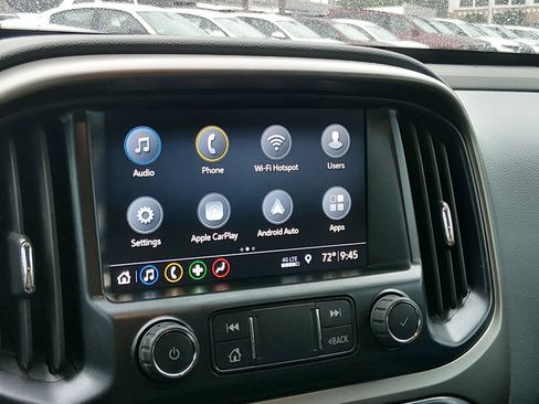 Used 2022 Chevrolet Colorado Z71 AWD/4WD image 17
