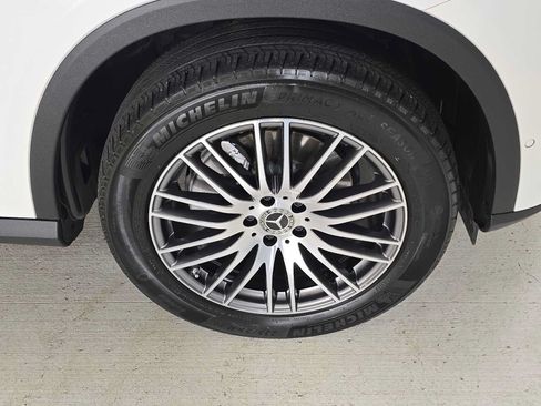 Used 2024 Mercedes-Benz GLC 300 image 9