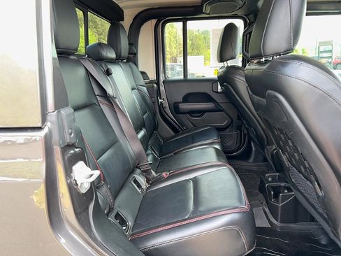 Used 2023 Jeep Gladiator Rubicon w/ LED Lighting Group AWD/4WD image 26