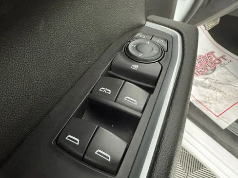 Used 2023 GMC Sierra 1500 SLE image 38