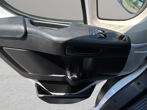 Used 2016 RAM ProMaster 1500 w/ Interior Convenience Group FWD image 18