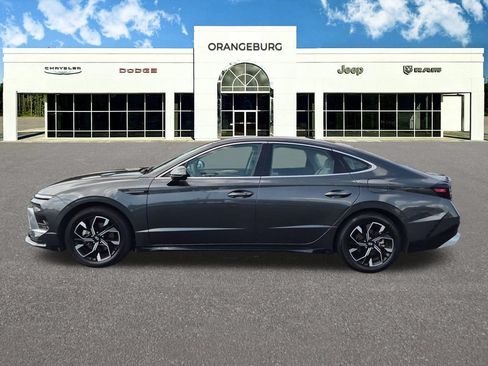 Used 2025 Hyundai Sonata SEL FWD image 6