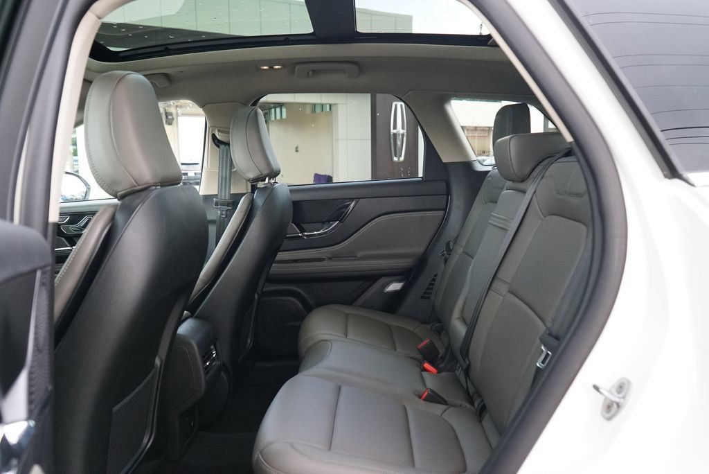 New 2026 Lincoln Corsair Grand Touring AWD/4WD image 11