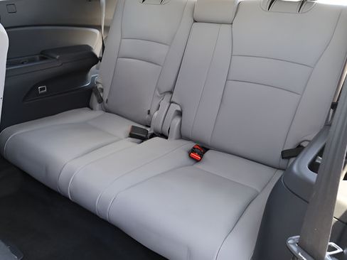 Used 2021 Honda Pilot Special Edition image 13
