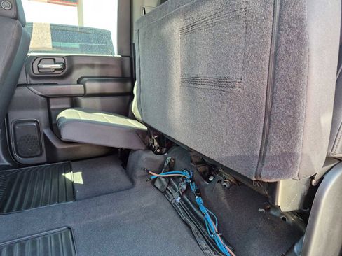 Used 2024 Chevrolet Silverado 2500 Custom image 23