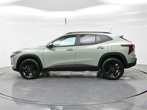 Used 2025 Chevrolet Trax ACTIV w/ Driver Confidence Package image 4