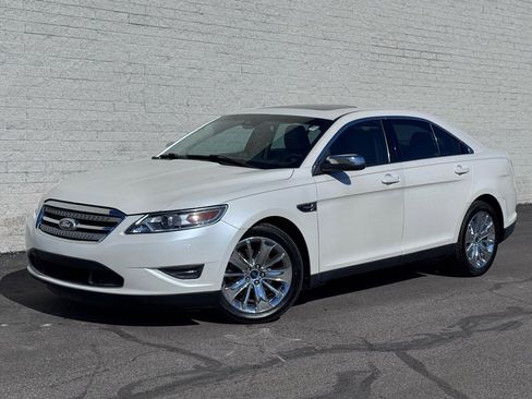 Used 2010 Ford Taurus Limited image 2