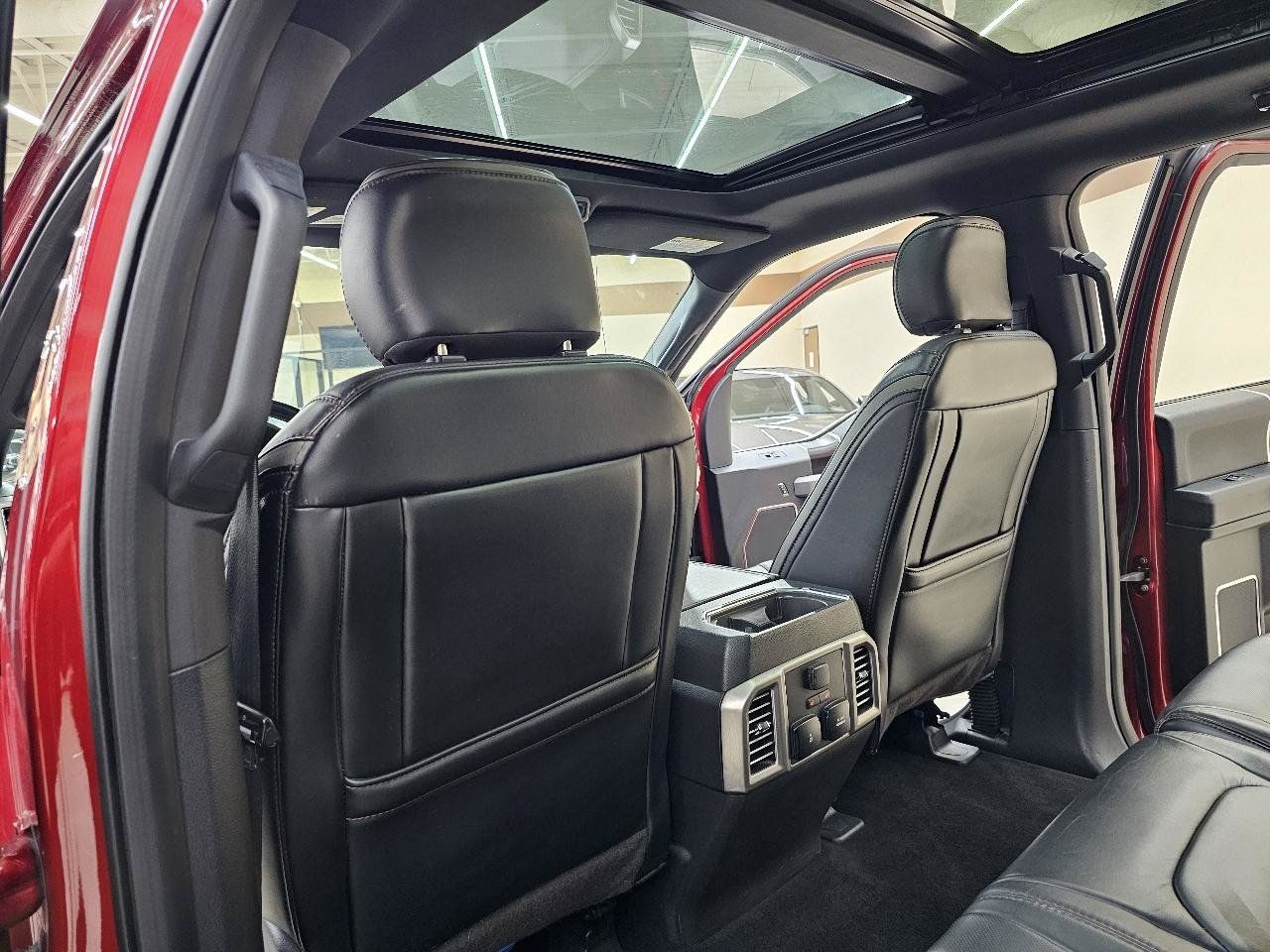 Used 2018 Ford F150 Platinum w/ Equipment Group 701A Luxury RWD image 26