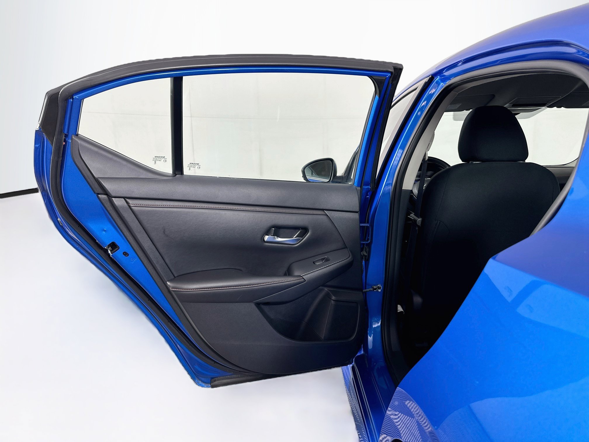 Used 2025 Nissan Sentra SR FWD image 25